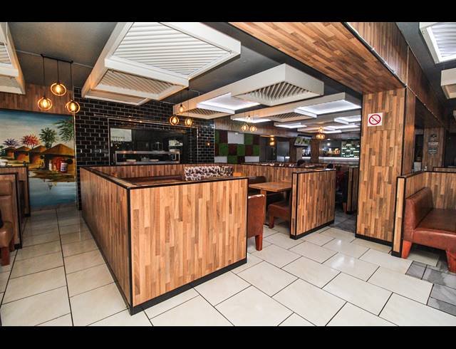 391M² BUSINESS FOR SALE IN UITENHAGE CENTRAL